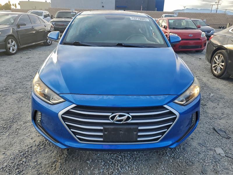 Фото 5 - HYUNDAI ELANTRA