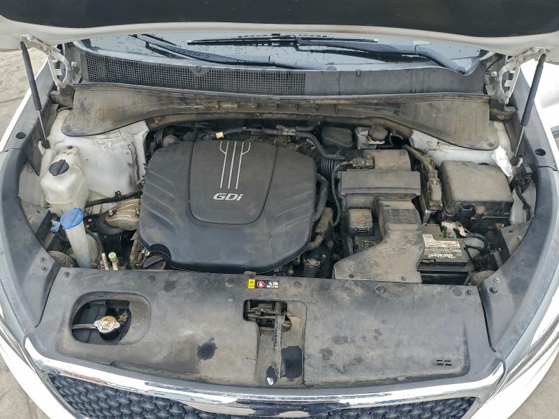 Фото 11 - KIA SORENTO