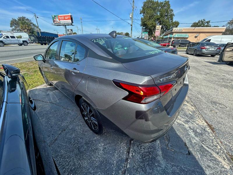 Фото 3 - NISSAN VERSA