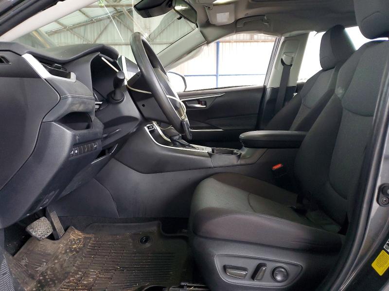 Фото 7 - TOYOTA RAV4