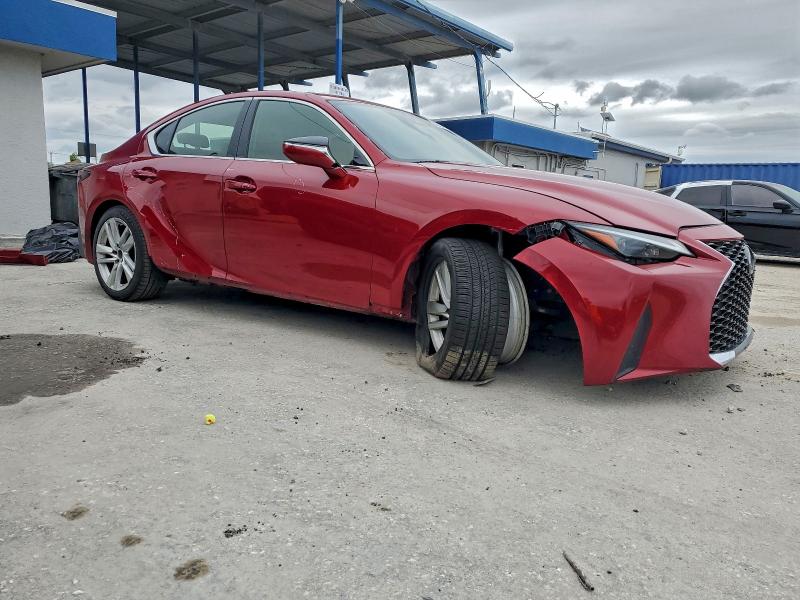 Фото 4 - LEXUS IS