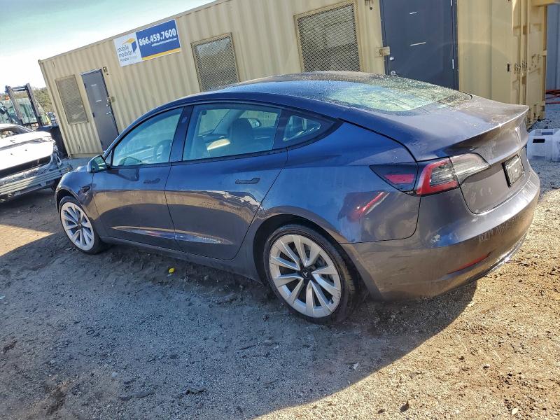Фото 2 - TESLA MODEL 3