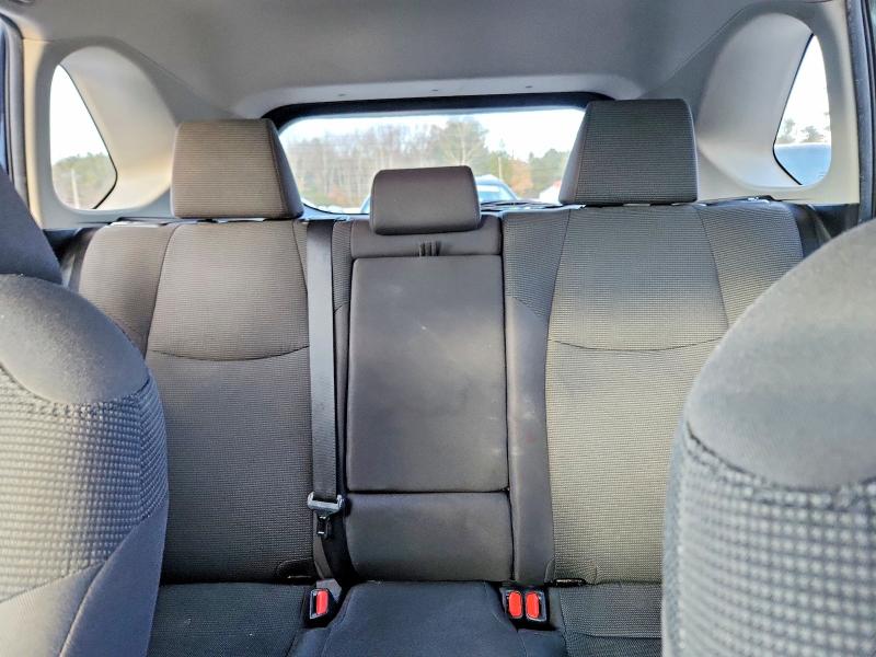 Фото 10 - TOYOTA RAV4