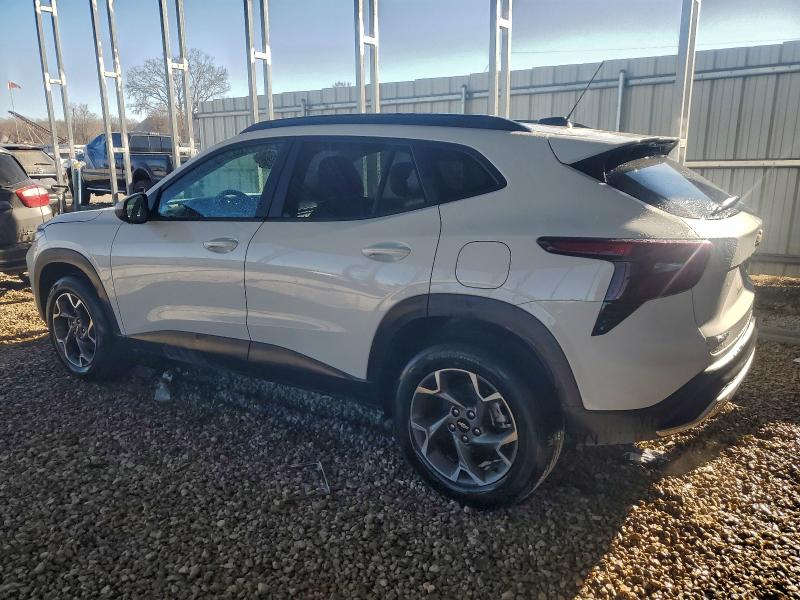 Фото 2 - CHEVROLET TRAX