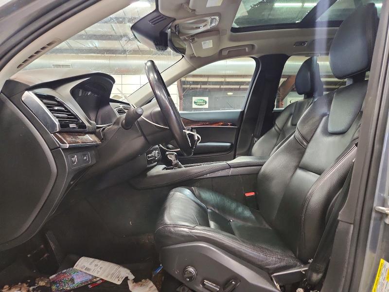 Фото 6 - VOLVO XC90