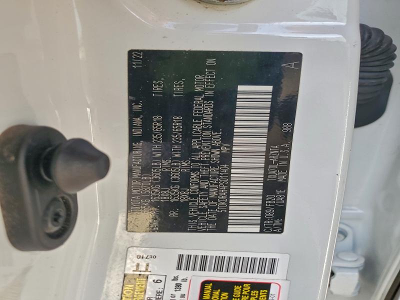 Фото 13 - TOYOTA HIGHLANDER