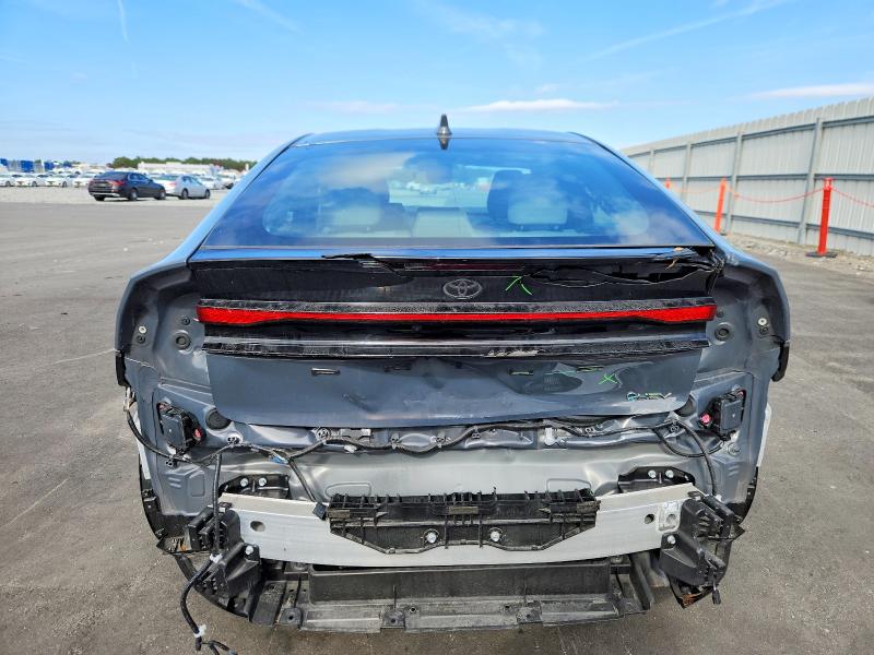 Фото 6 - TOYOTA PRIUS