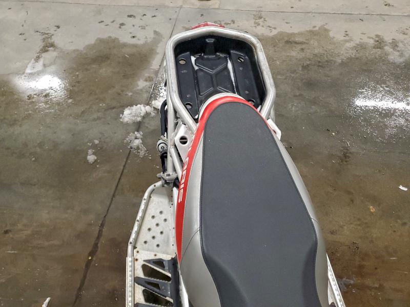 POLARIS 600 SWITCH 2012