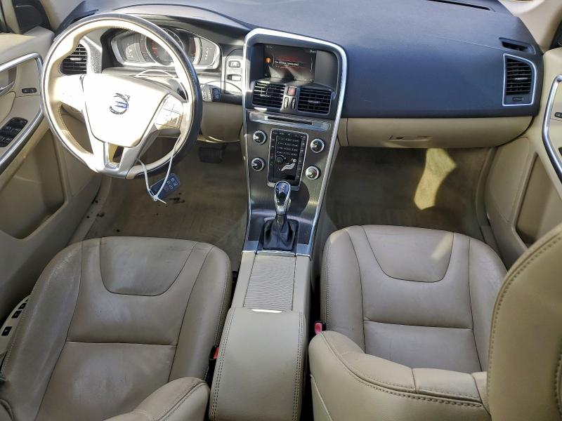 Фото 8 - VOLVO XC60