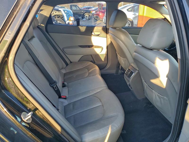 Фото 10 - KIA OPTIMA