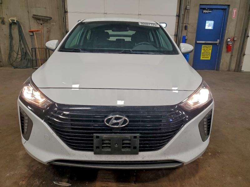 Фото 5 - HYUNDAI IONIQ