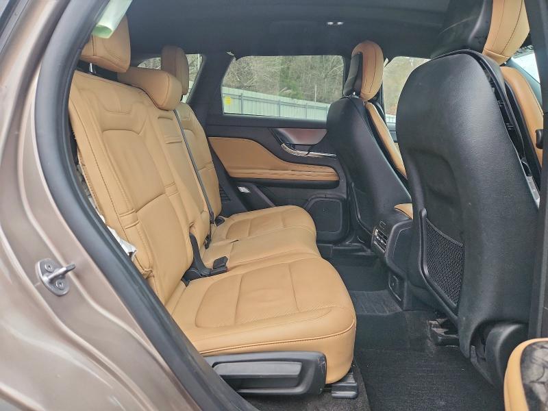 Фото 11 - LINCOLN CORSAIR