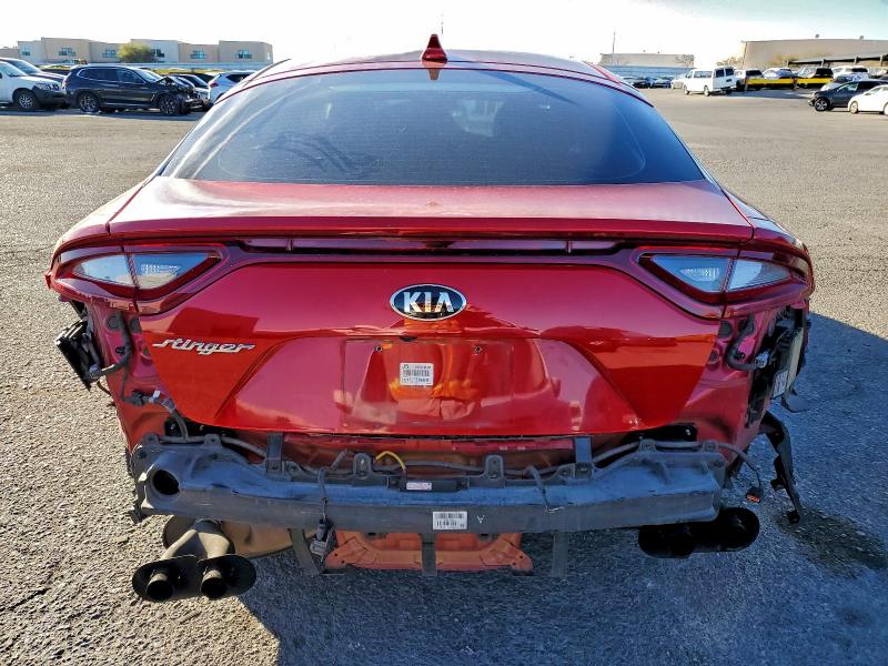 Фото 6 - KIA STINGER