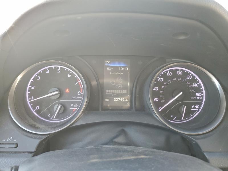 Фото 9 - TOYOTA CAMRY