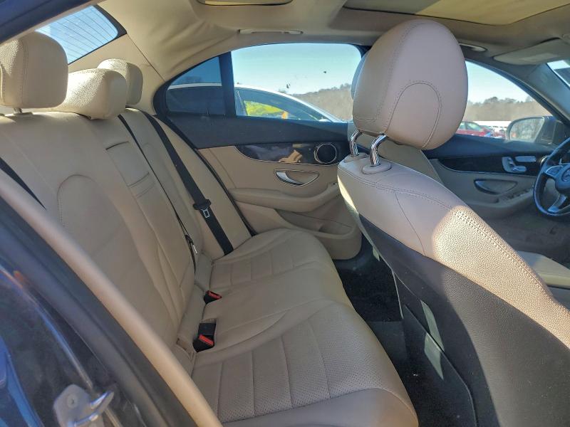 Фото 10 - MERCEDES-BENZ C-CLASS