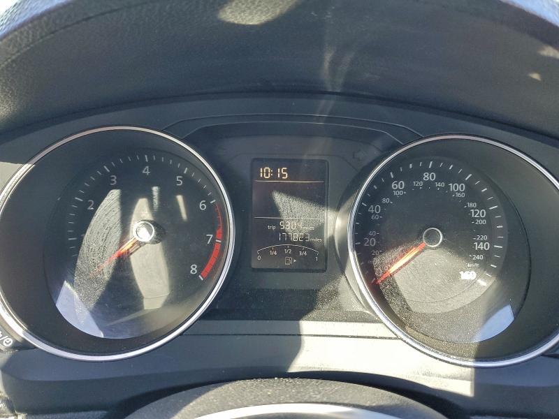 Фото 9 - VOLKSWAGEN JETTA