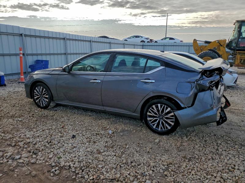 Фото 2 - NISSAN ALTIMA