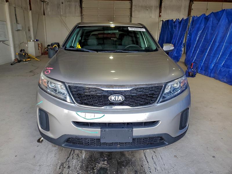 Фото 5 - KIA SORENTO