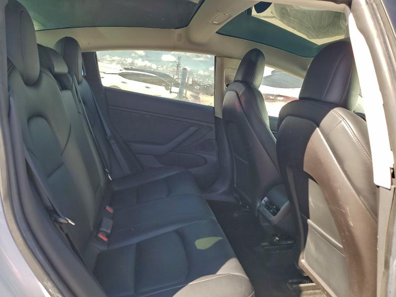 Фото 10 - TESLA MODEL 3