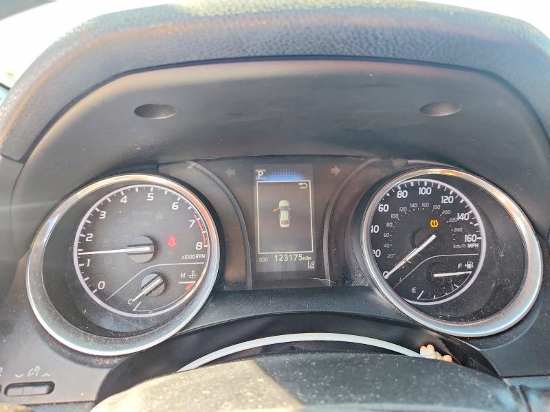 Фото 9 - TOYOTA CAMRY