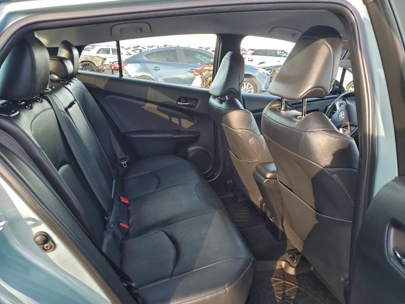 Фото 10 - TOYOTA PRIUS