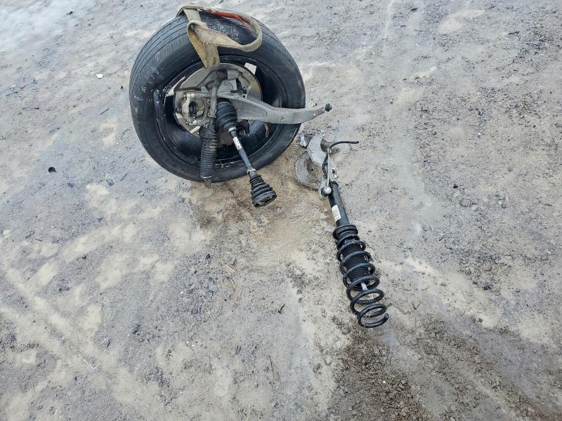 Фото 13 - VOLVO XC90