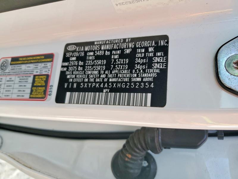 Фото 13 - KIA SORENTO