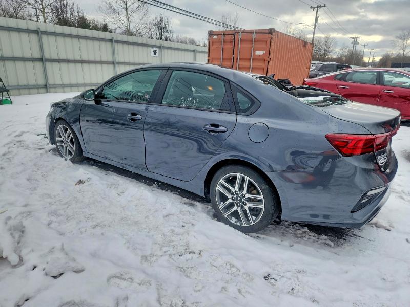 Фото 2 - KIA FORTE