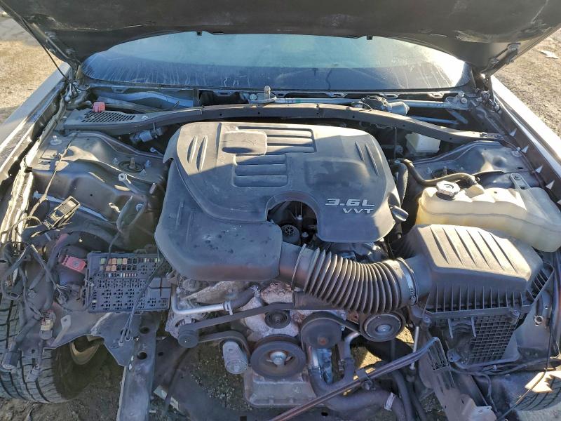 Фото 11 - DODGE CHALLENGER