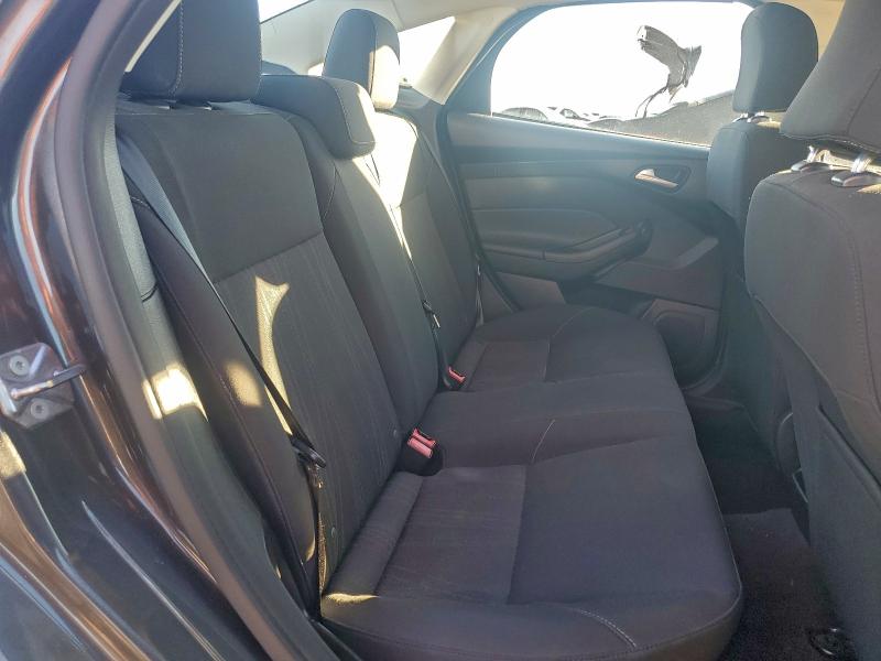 Фото 10 - FORD FOCUS