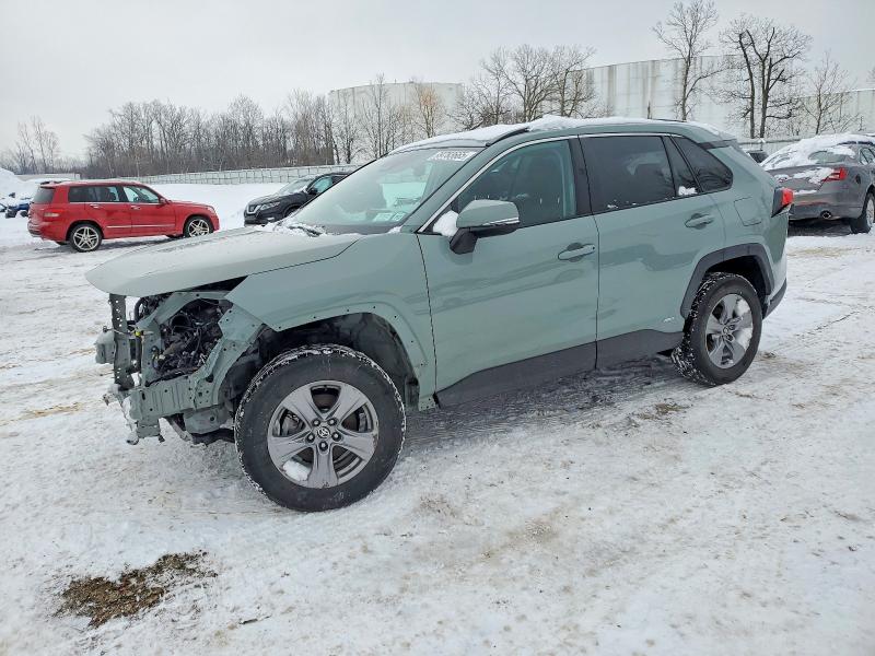 Фото 1 - TOYOTA RAV4