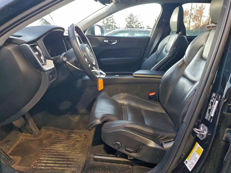 VOLVO XC60 B5 IN 2022 VIN YV4L12DL0N1954255