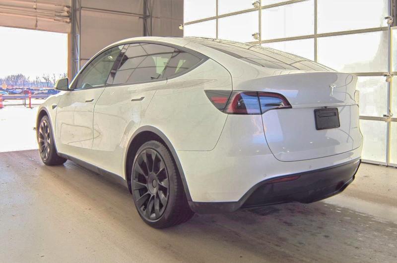 Фото 3 - TESLA MODEL Y