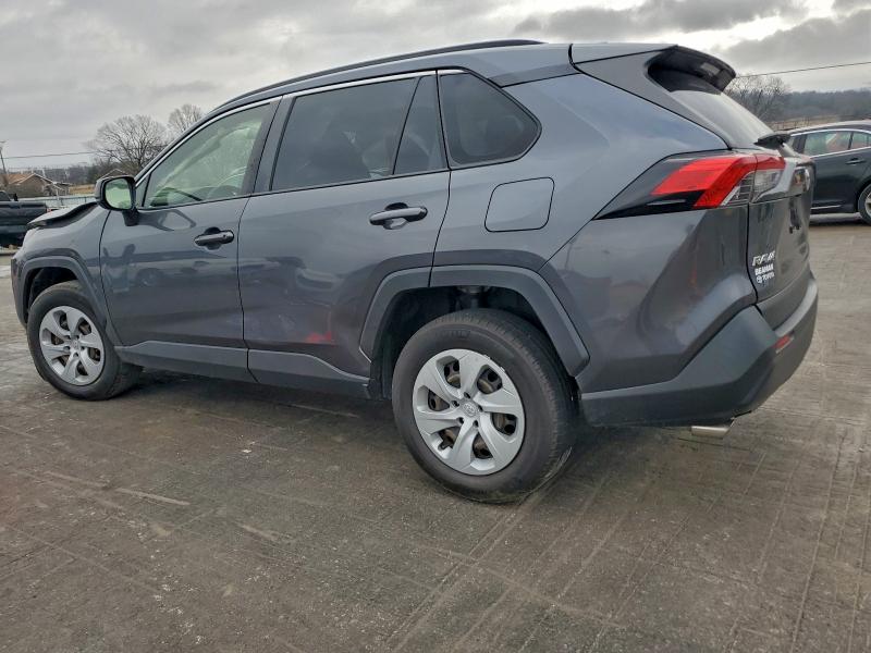 Фото 2 - TOYOTA RAV4