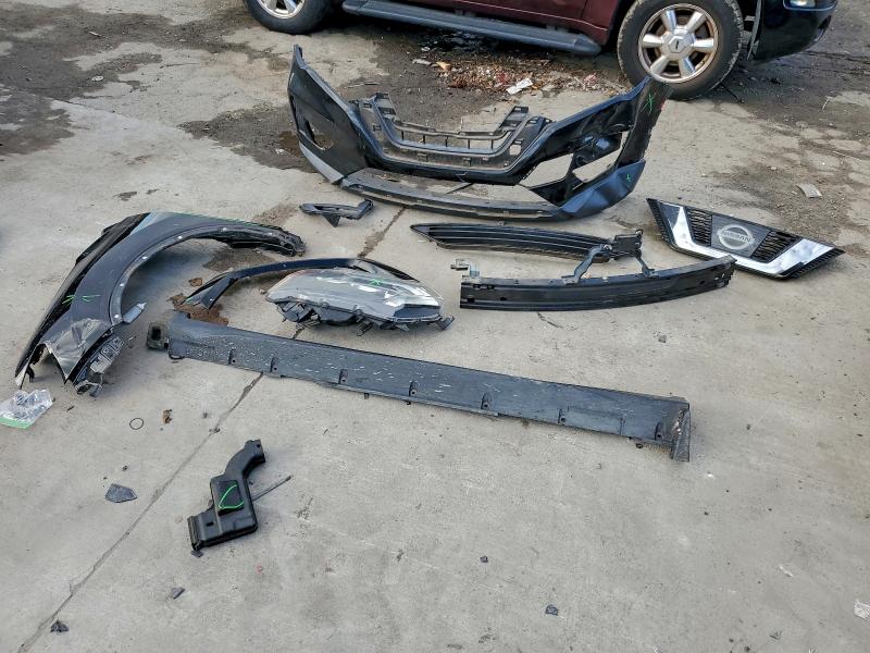 Фото 13 - NISSAN ROGUE