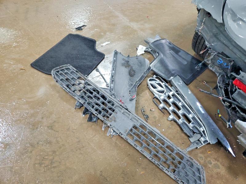 Фото 13 - HYUNDAI SANTA FE