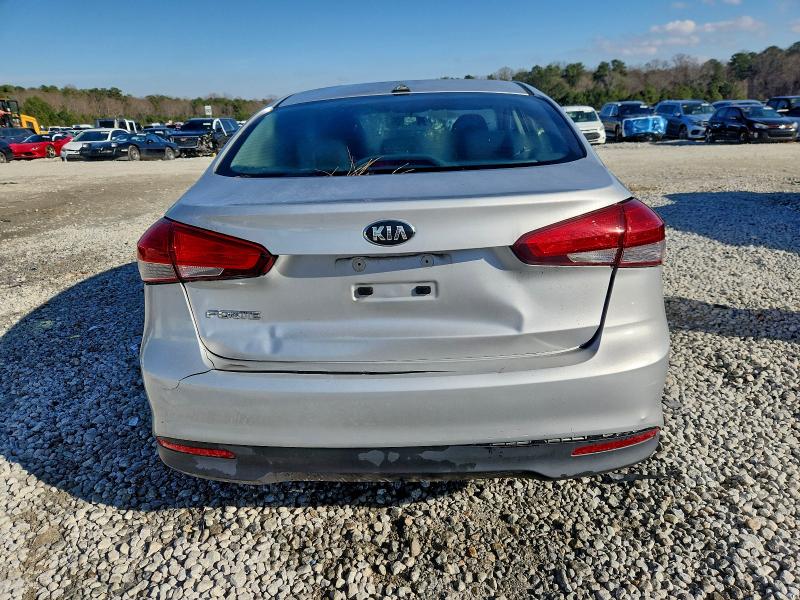 Фото 6 - KIA FORTE