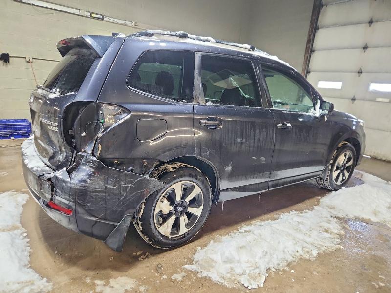 Фото 3 - SUBARU FORESTER