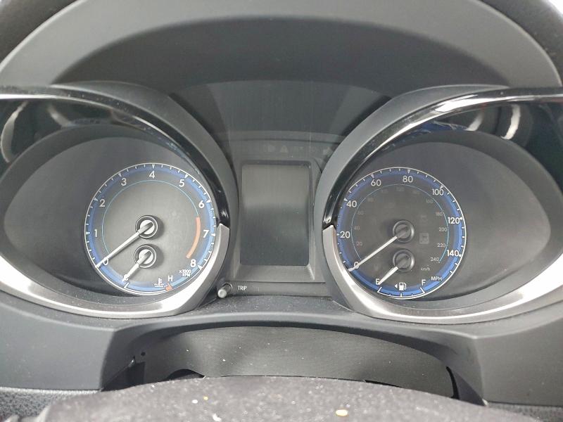 Фото 9 - TOYOTA COROLLA