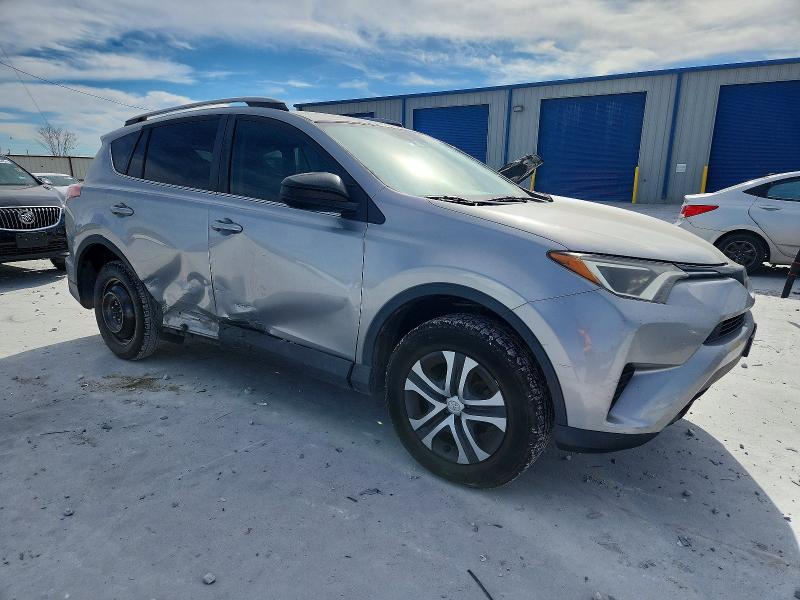 Фото 4 - TOYOTA RAV4