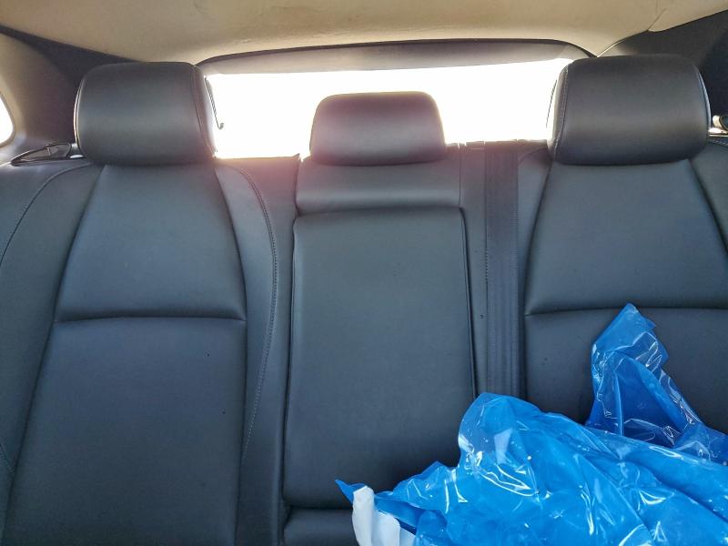 Фото 10 - MAZDA CX30