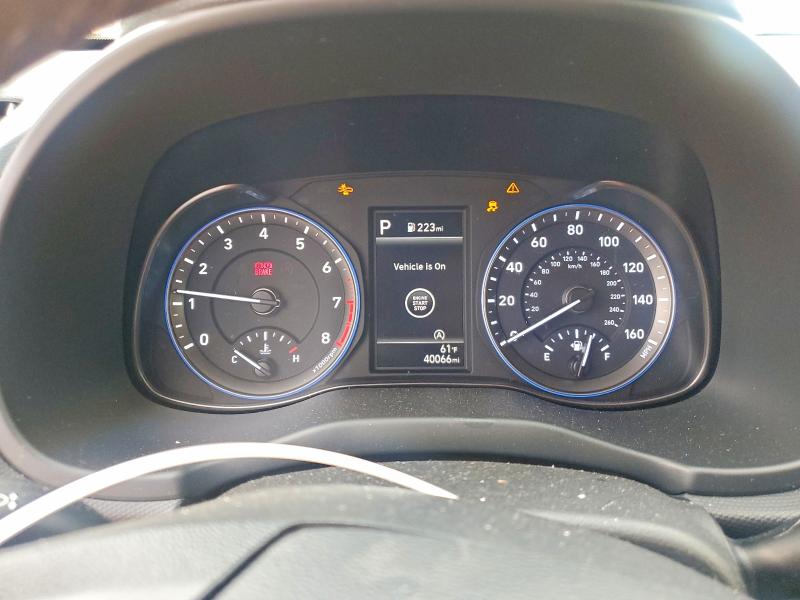 Фото 9 - HYUNDAI KONA