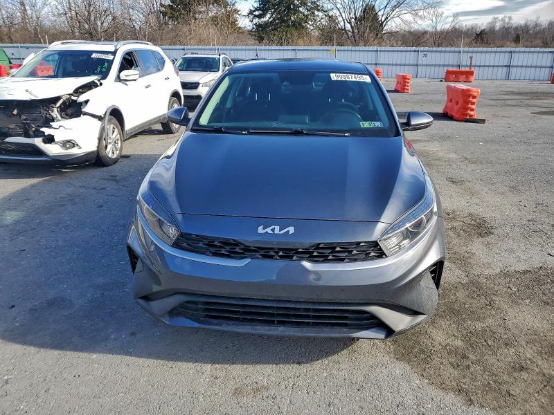 Фото 5 - KIA FORTE