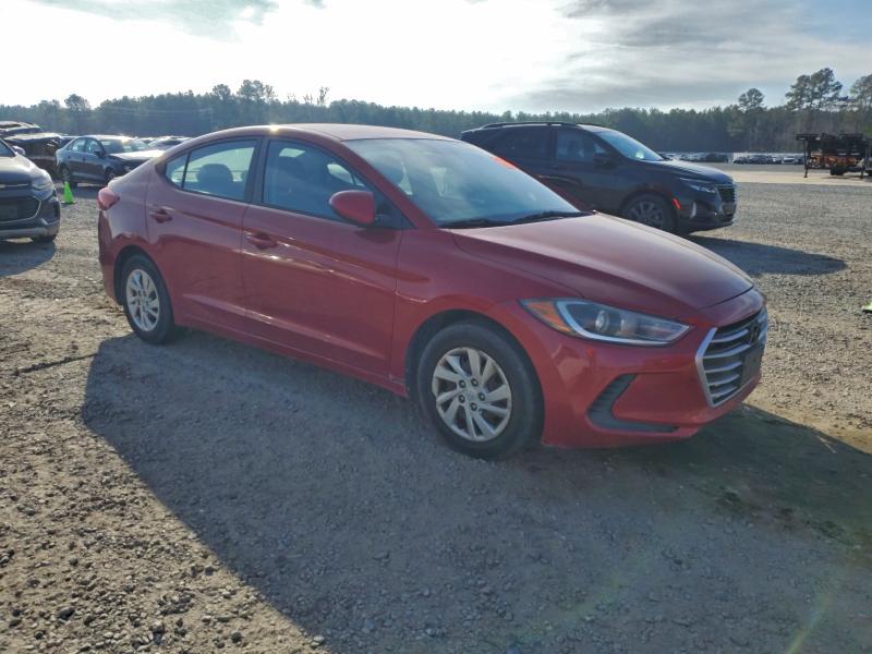 Фото 4 - HYUNDAI ELANTRA