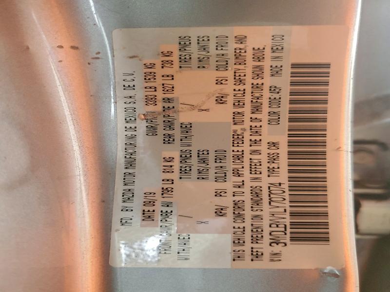 Фото 12 - TOYOTA YARIS