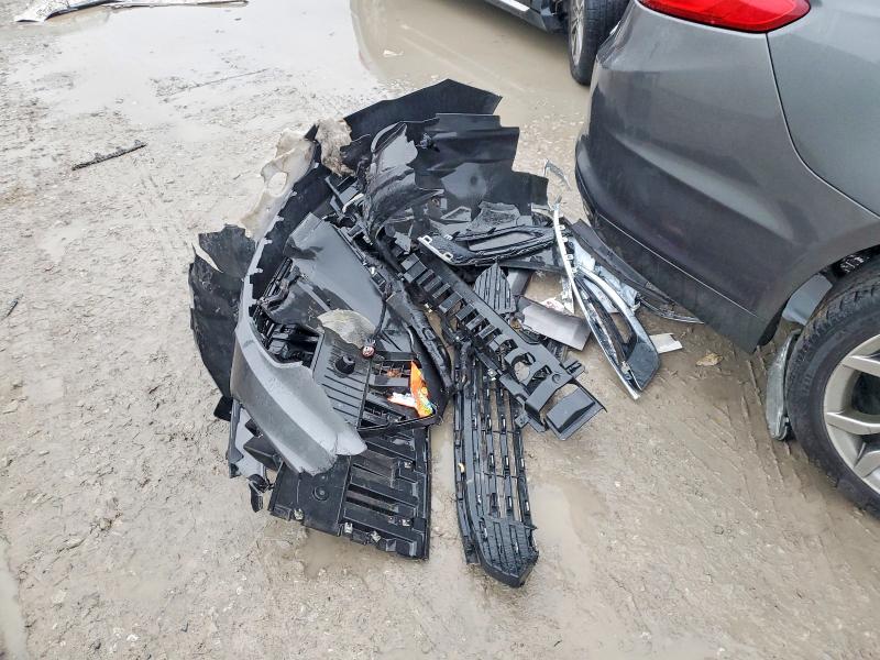 Фото 12 - FORD FUSION