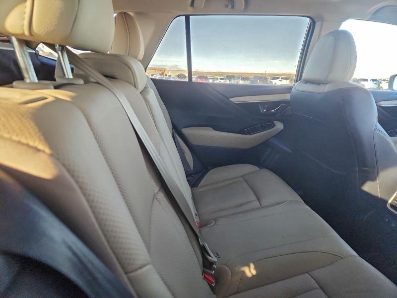 Фото 10 - SUBARU OUTBACK