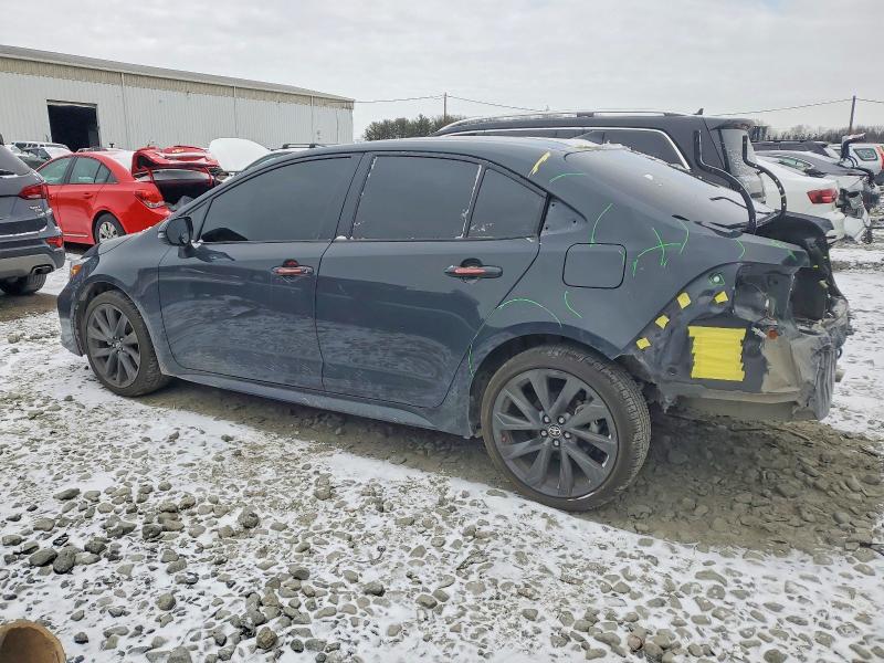 Фото 2 - TOYOTA COROLLA