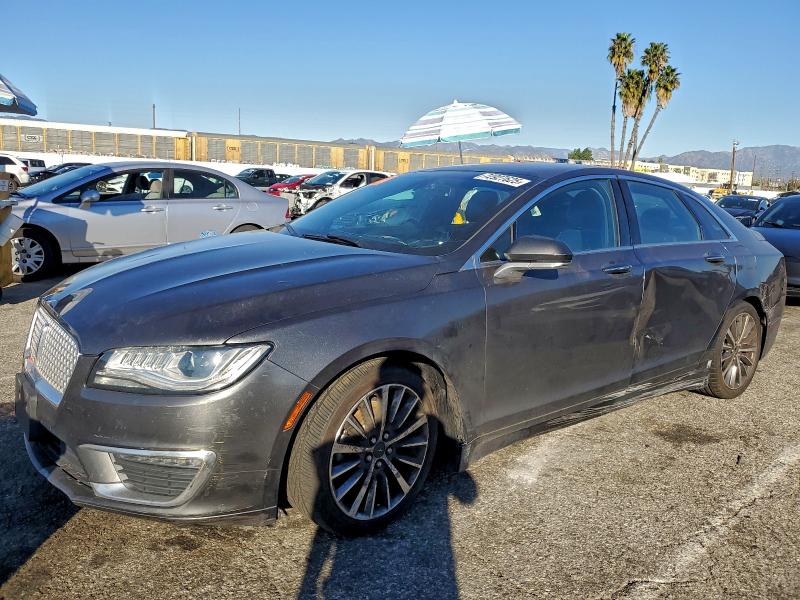 Фото 1 - LINCOLN MKZ