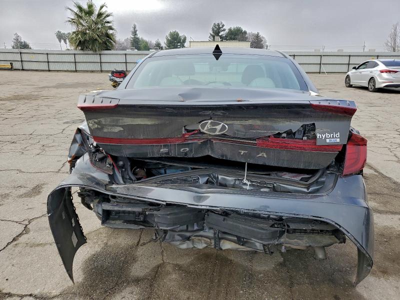 Фото 6 - HYUNDAI SONATA